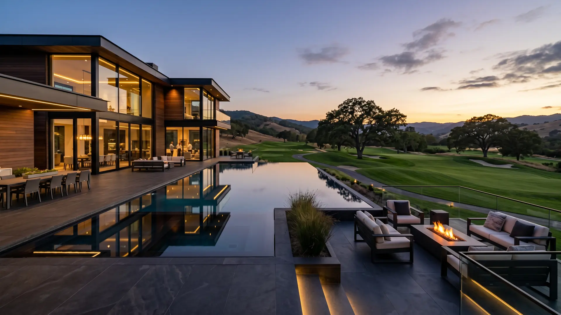 Luxury outdoor living overlooking a Carolinas golf course